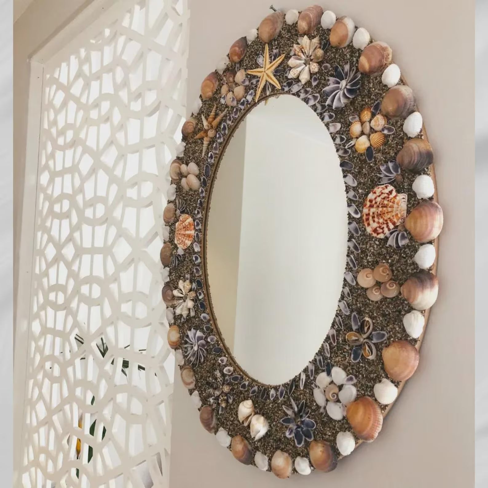 Conque — Shell Round Mirror